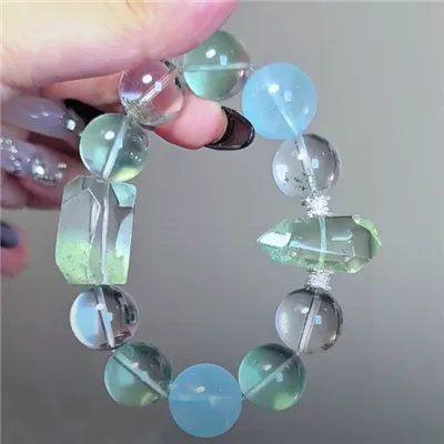 Bracelet abjad taż-żibeġ tal-kristall
